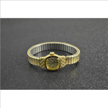 Seiko Gold Plated Etched Texture 12.9x12.9mm Face Marked SGP + Stainless- Vintage Ladies Wrist Watch