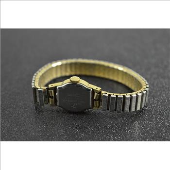 Seiko Gold Plated Etched Texture 12.9x12.9mm Face Marked SGP + Stainless- Vintage Ladies Wrist Watch