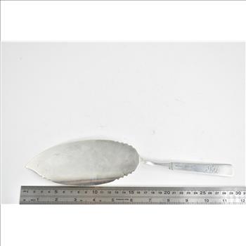 Sterling Silver Gordon & Co Victorian Engraved Floral Fish Server 11.5