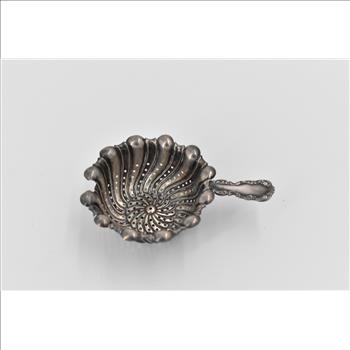 Sterling Silver Whiting Louis XV Sterling Over Cup Tea Strainer