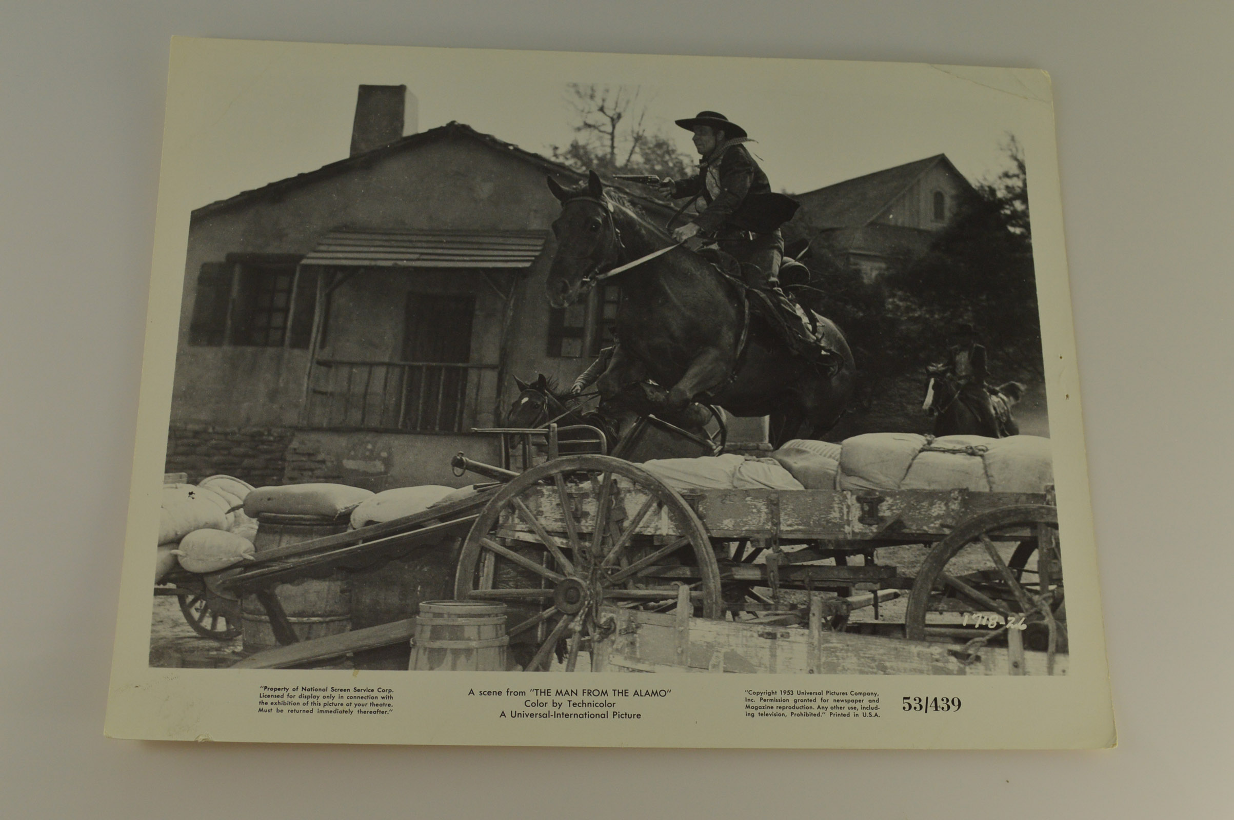 Original Vintage Movie Memorabilia "The Man From the Alamo" 8X10 Lobby