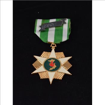 Vintage Vietnam War Campaign Medal With 1960 Bar Device