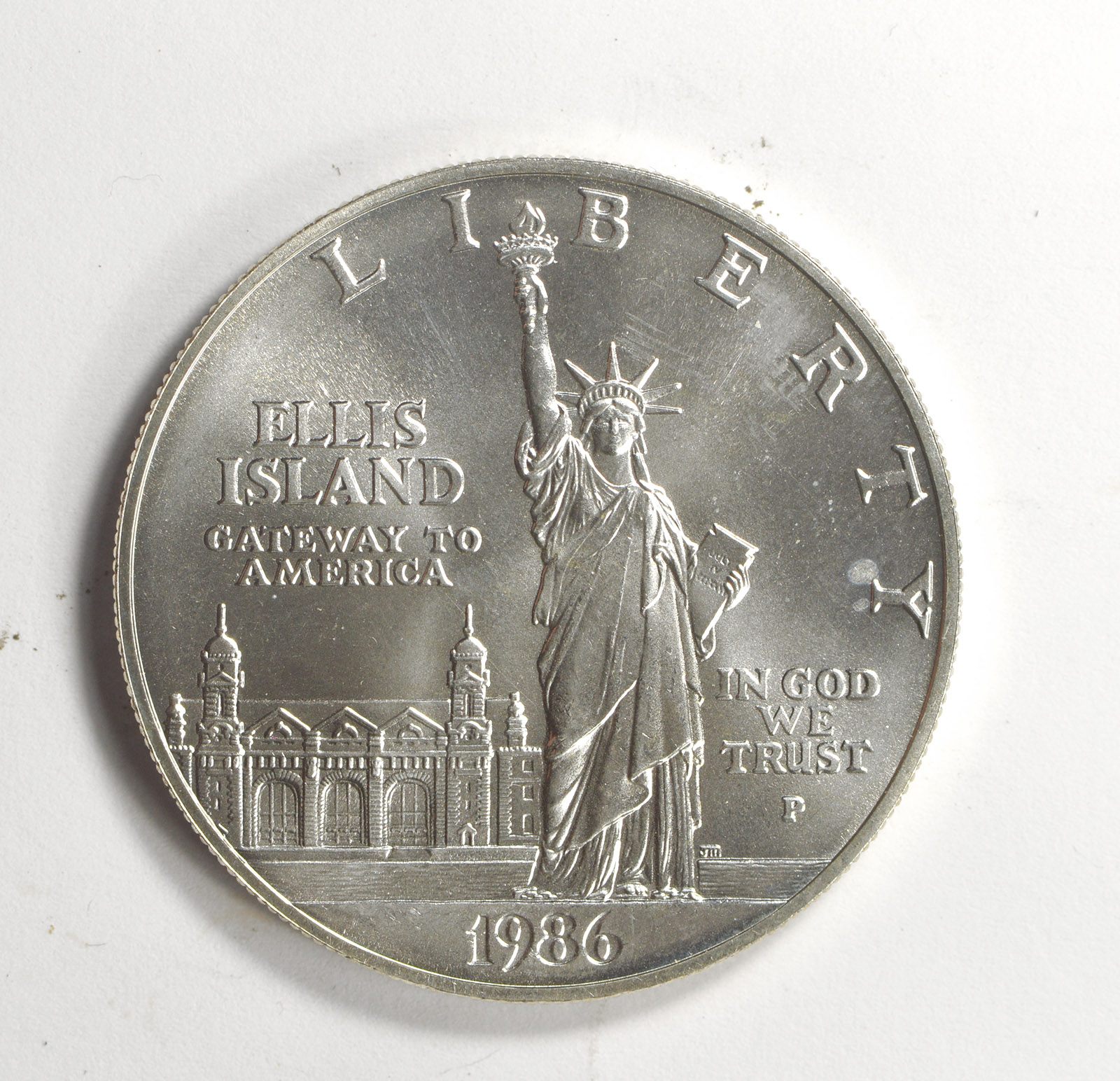 SILVER Uncirculated 1986P Ellis Island Commemorative US Silver Dollar In Original Cap 90