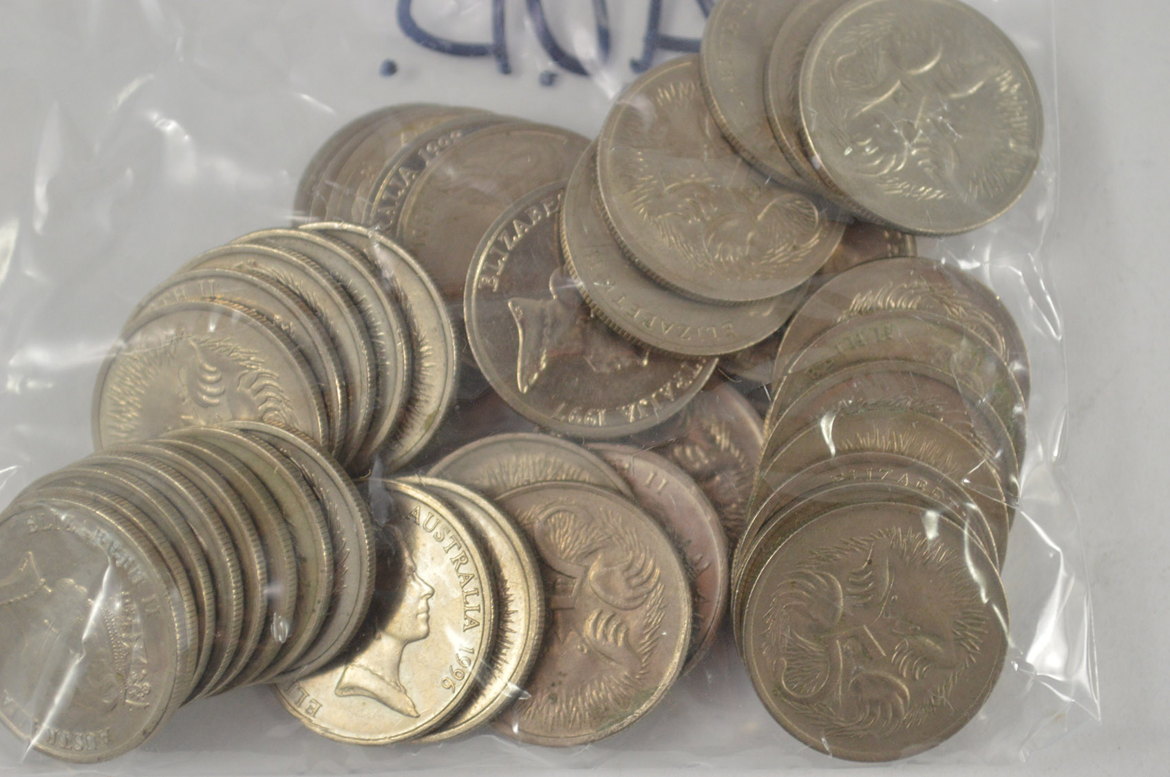 World Currency Exchange Australia 5 Cents 2 Exchangable World Coins