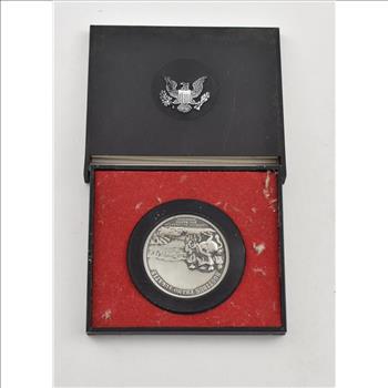 1976 1776 Bicentennial Official US Mint Historic Commemorative Medal