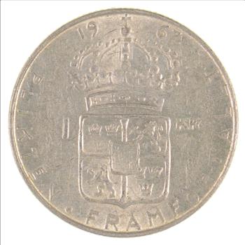 SILVER - Roughly the Size of a Quarter - 1967 Sweden 1 Krona - World Silver Coin