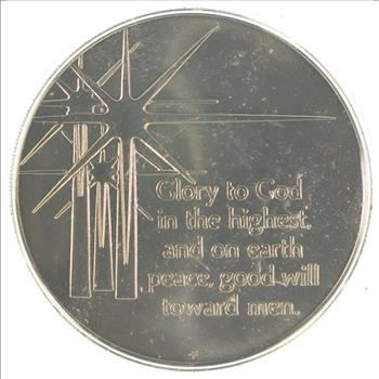 Stunning Christmas Themed Franklin Mint Silver Round