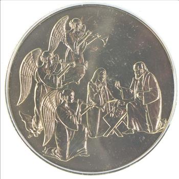Stunning Christmas Themed Franklin Mint Silver Round