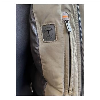 Tumi Tech Essential Gear Down Bomber Coat, M