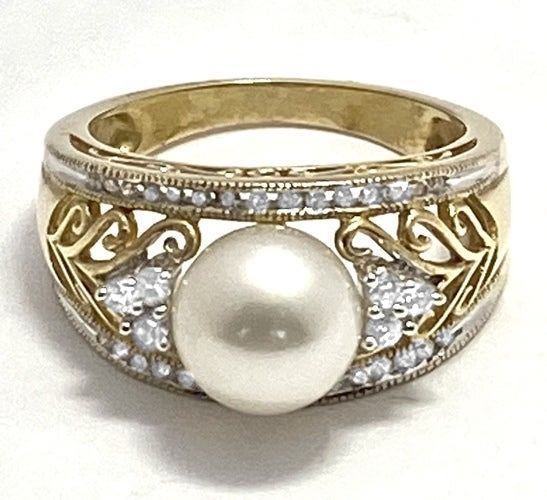 10k Yellow Gold, 7mm White Pearl & 0.25ctw White Sapphire Ring Size 7