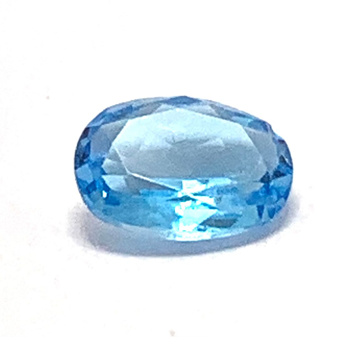 0.97ct Natural Brazilian Swiss  Blue Topaz 7X4 mm