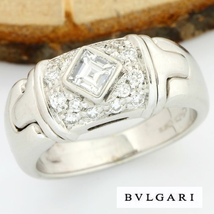 Estate Bvlgari - 18kt White Gold, 0.45 ct Round / Princess Cut Diamond Band / Ring