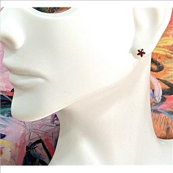 10k Yellow Gold 4mm Star Cut Garnet Stud Earrings Beautifully Dainty