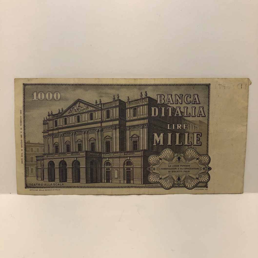 Medusa Note 1969 Italy 1000 Lire Note Well Circulated Medusa Seal | Property Room