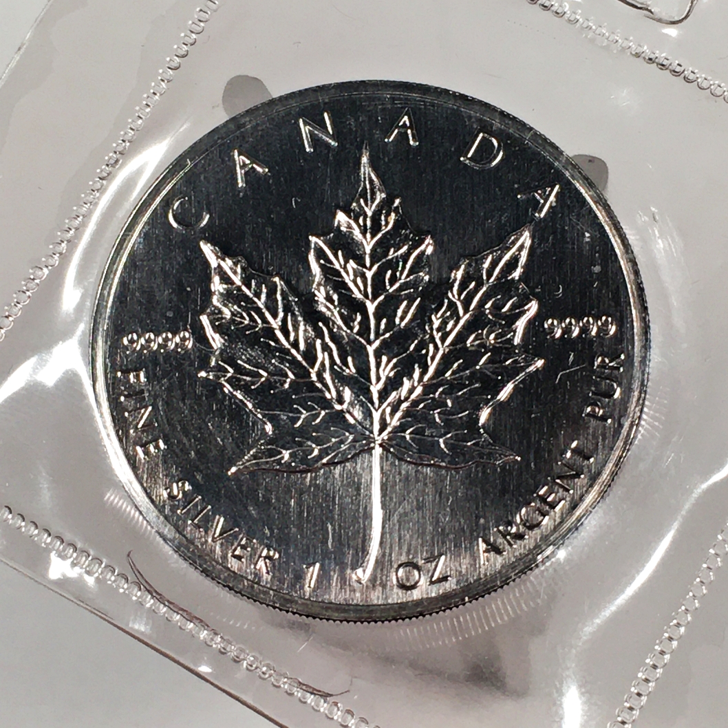 1989 Canada Silver 5 Maple Leaf*1oz .9999 Fine Silver*New in Original