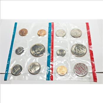 1971 United States Mint Uncirculated Coin Set*Both P & D Mint Marks*In Original US Mint Packaging