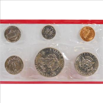 1974 United States Denver Mint Uncirculated Coin Set*Includes Eisenhower Dollar*In Original Mint Cellophane Packet
