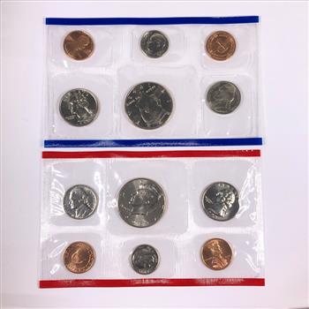 1995 United States Mint Uncirculated Coin Set*Both P and D Mint Marks*In Original US Mint Packaging