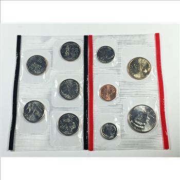 2000 United States Denver Mint Uncirculated Coin Set*Includes Sacagawea Dollar & Commemorative Quarters*Original Packaging