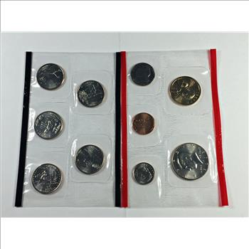 2003 Denver Mint Uncirculated Coin Set*Includes Commemorative Sacagawea and Quarters*In Original Packaging
