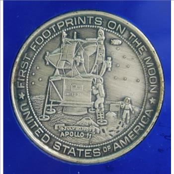 Apollo 11 Commemorative Coin/Medal - First Men On The Moon - Armstrong, Aldrin, Collins