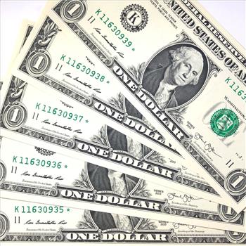 Lot of Five (5) CONSECUTIVE NUMBERED $1 Federal Reserve STAR NOTES*Crisp Uncirculated
