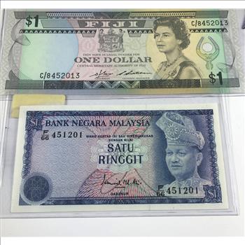 Lot of Two World Banknotes: 1972-76 Malaysia 1 Ringgit & 1993 Fiji $1*Both Crisp Uncirculated Notes