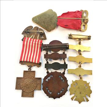 Lot of US Military Pins, Ribbons and Medallions