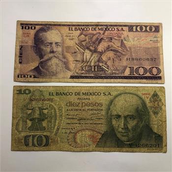 Mexico 10 Pesos and 100 Pesos Banknotes in Protective Sleeve