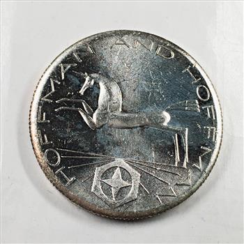 One Ounce .999+ Fine Silver Round*1981 Vintage Fine Arts