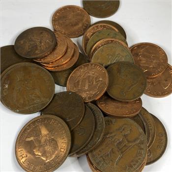 Over Half a Pound 8 oz of World Coins of Britain Great Mix of Dates - Build a Complete Set