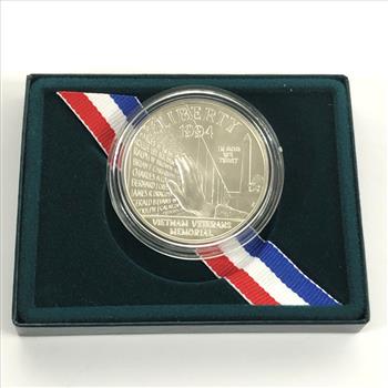 Vietnam Veterans Memorial Silver Dollar 1994 Uncirculated Silver Commemorative