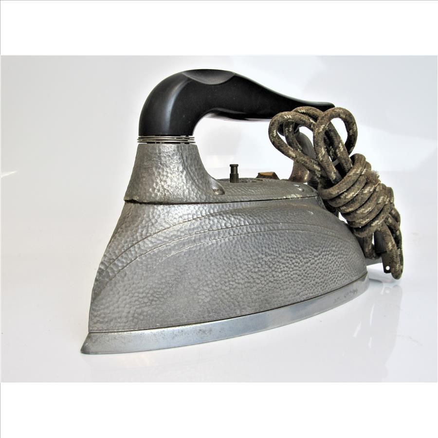 SteamoMatic "The Chief" Iron w/ Original Box & Instructions Model 500