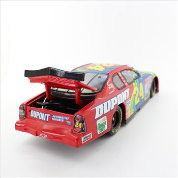 Jeff Gordon #24 DuPont NASCAR 2001 Diecast Monte Carlo 1:24 Scale Stock Car Replica