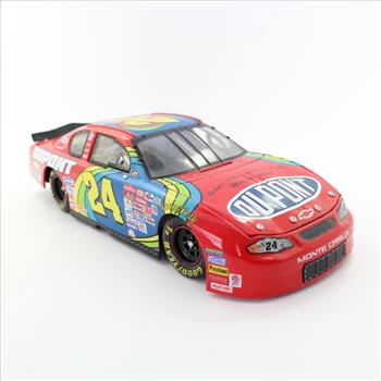 Jeff Gordon #24 DuPont NASCAR 2001 Diecast Monte Carlo 1:24 Scale Stock Car Replica