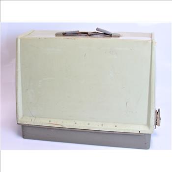 Vintage Singer Sewing Machine with Hard Carrying Case Model 457 