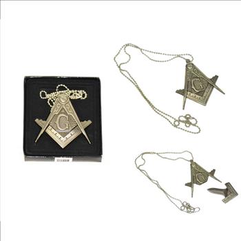 Masonic Square and Compasses Pendant