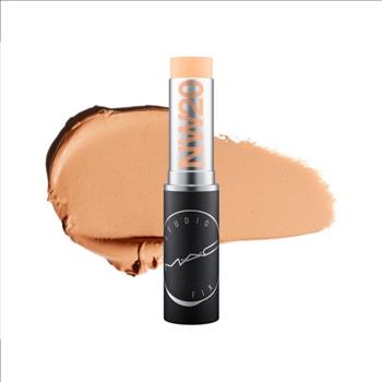 MAC Studio Fix Soft Matte Foundation Stick NW 20