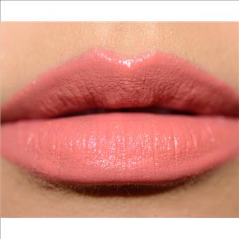 MAc Amplified Lipstick - Spotlight Me