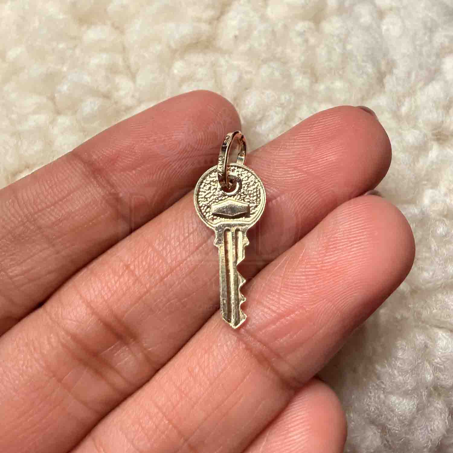 14K Yellow Gold Key Pendant