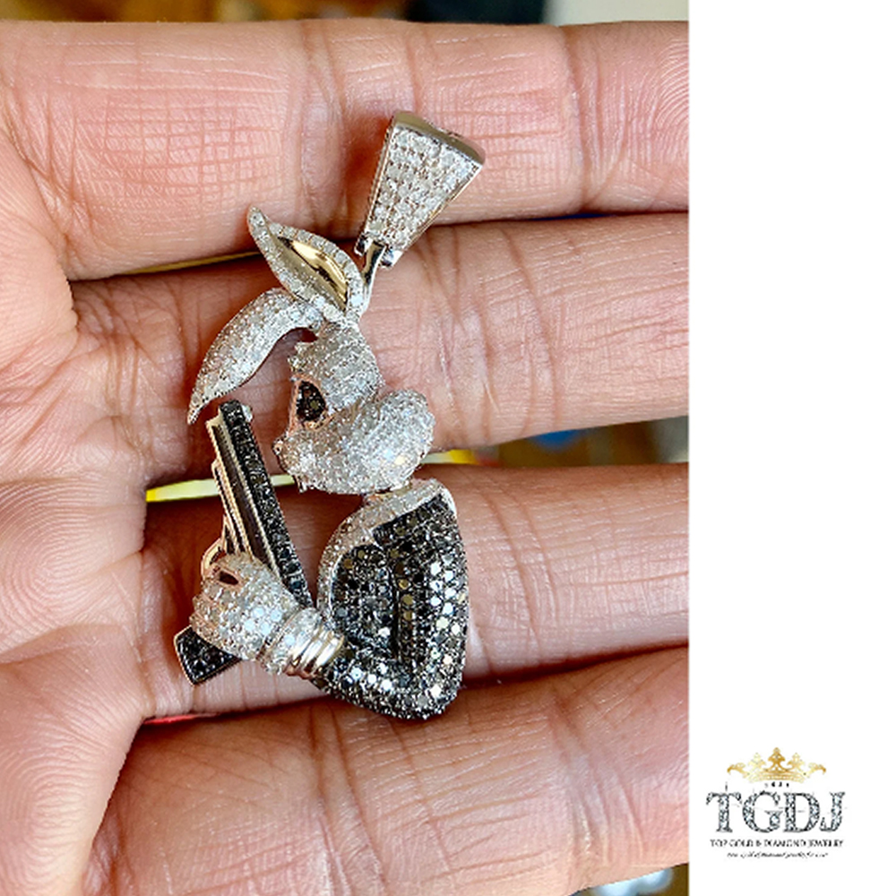 necklaces-pendants | Property Room