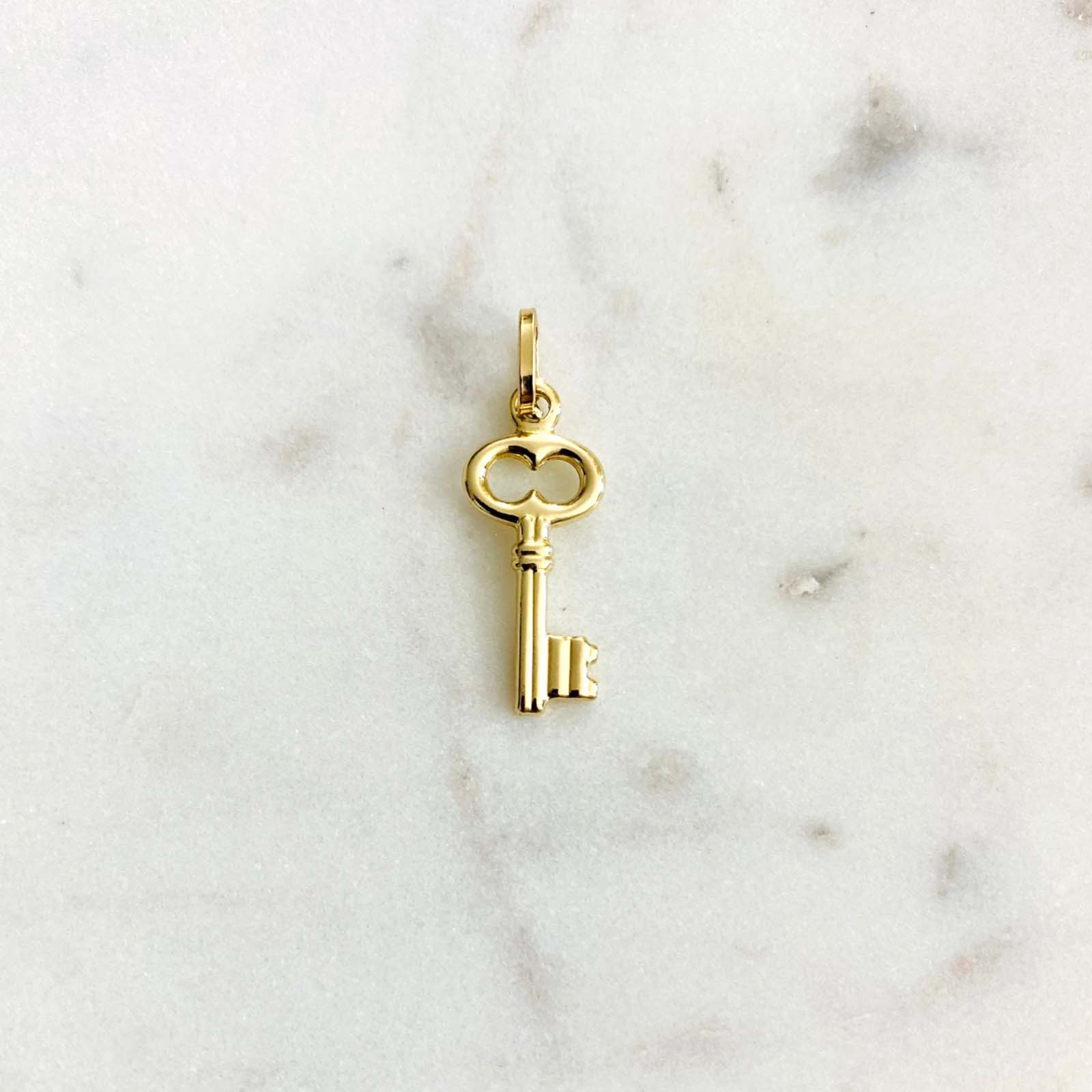 14K Yellow Gold Hollow Key Pendant