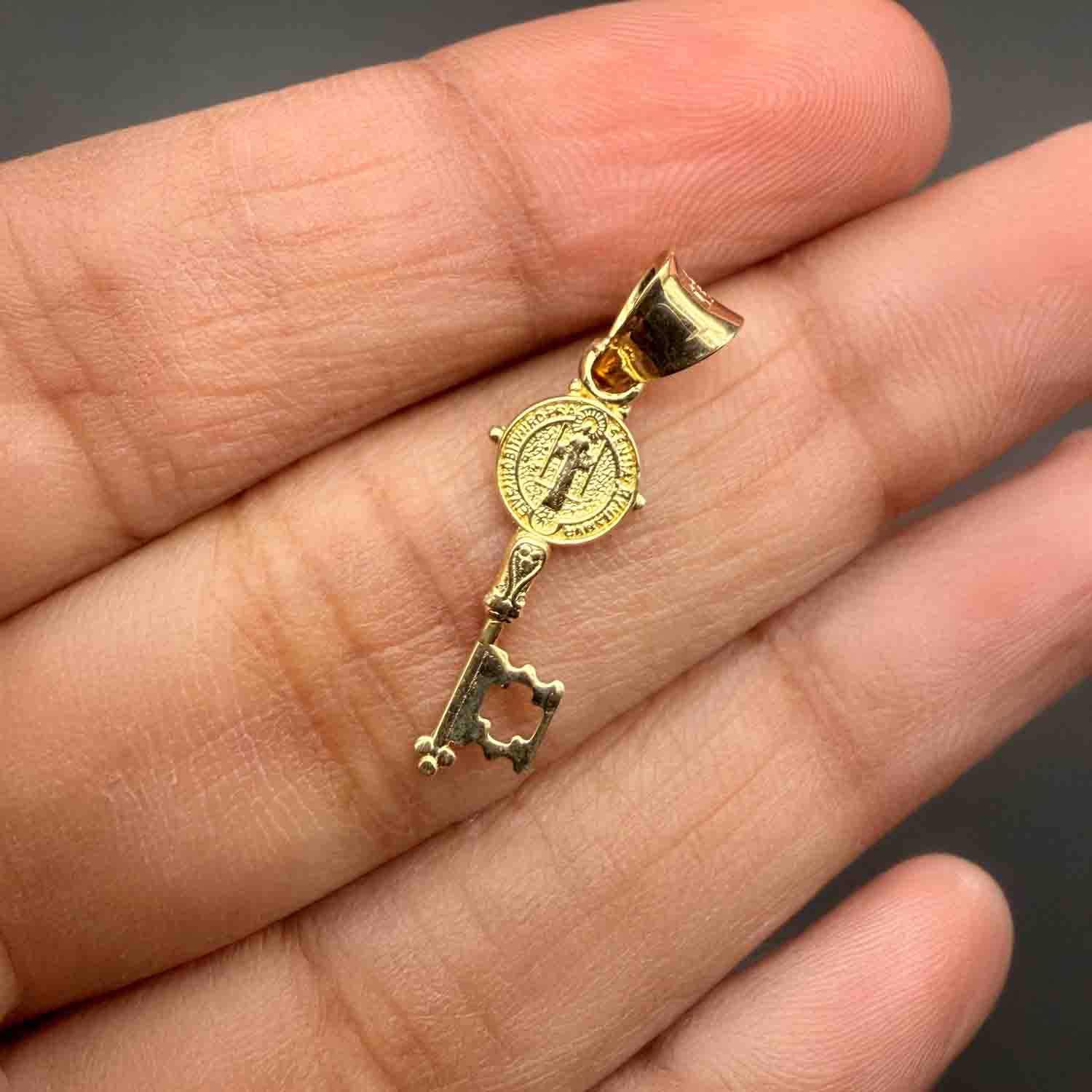 14K Yellow Gold San Benito Key Pendant