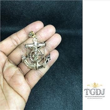 14K  Yellow Gold Mariner Crucufix Pendant