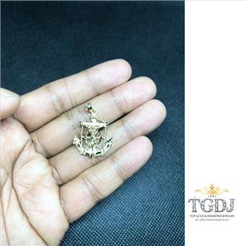 14K  Yellow Gold Mariner Crucufix Pendant