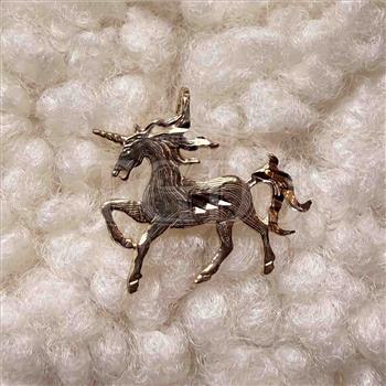 14K Yellow Gold Unicorn Pendant