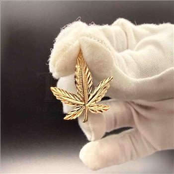 14K Yellow Gold Marijuana Leaf Pendant