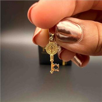14K Yellow Gold San Benito Key Pendant
