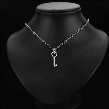 14K White Gold Key to My Heart Pendant - 28MM x 10MM