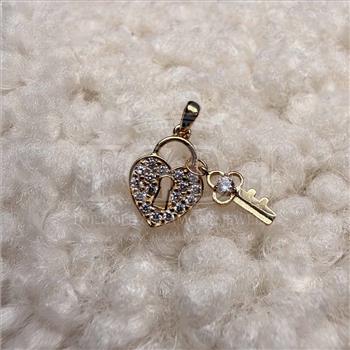 14K  Yellow Gold Cubic zirconia Lock Pendant